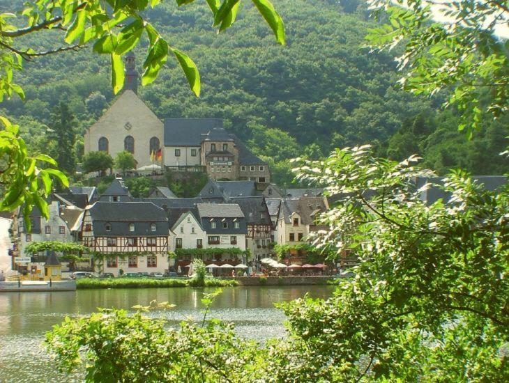 Hotel Gute Quelle Beilstein  Eksteriør bilde